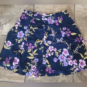 Susan Graver Women’s Purple And Blue  Floral Print Skirt Skort - Size Med